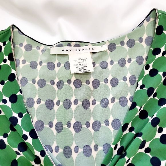 PRICE DROP 🔥 MAX STUDIO V Neckline Dress - Picture 3 of 6